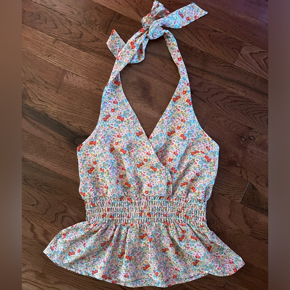 Monteau Halter 💛